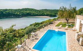 Myzen Bella Vraka Luxe Homes